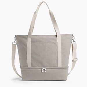 Lo & Sons Catalina Deluxe Tote in Dove Grey